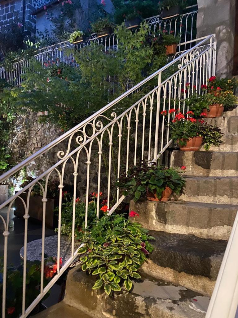 L'Escale De Camille Hotel Murat  Exterior foto